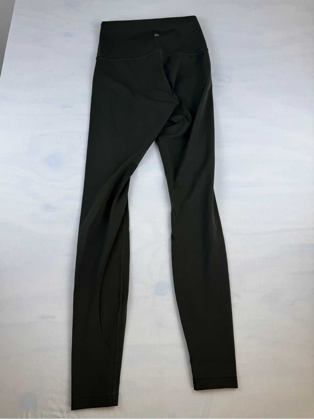 🍋Lululemon Wunder Under HR Tight 28” Full-On Luxtreme - Dark Olive - Size 4 🫒