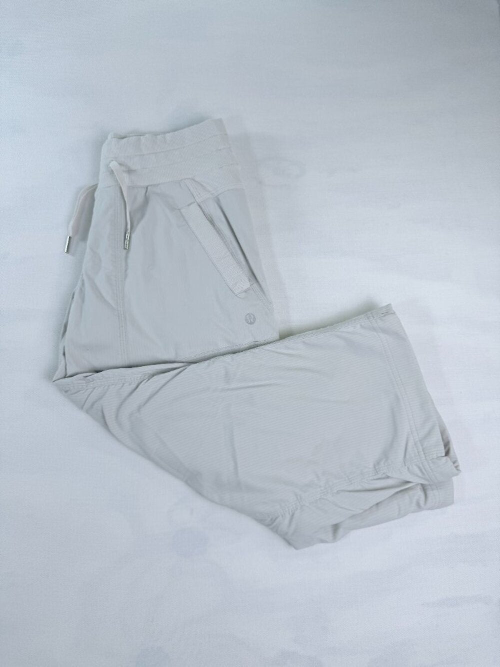 🍋Lululemon Dance Studio Crop Pants- Dune - Size 2 🤍