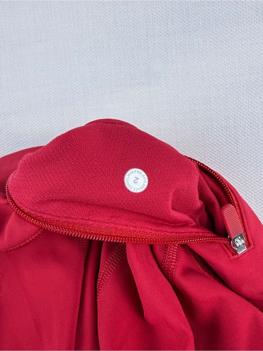 🍋 Lululemon Pace Rival Crop *22"
Dark Red - Size 2 💋