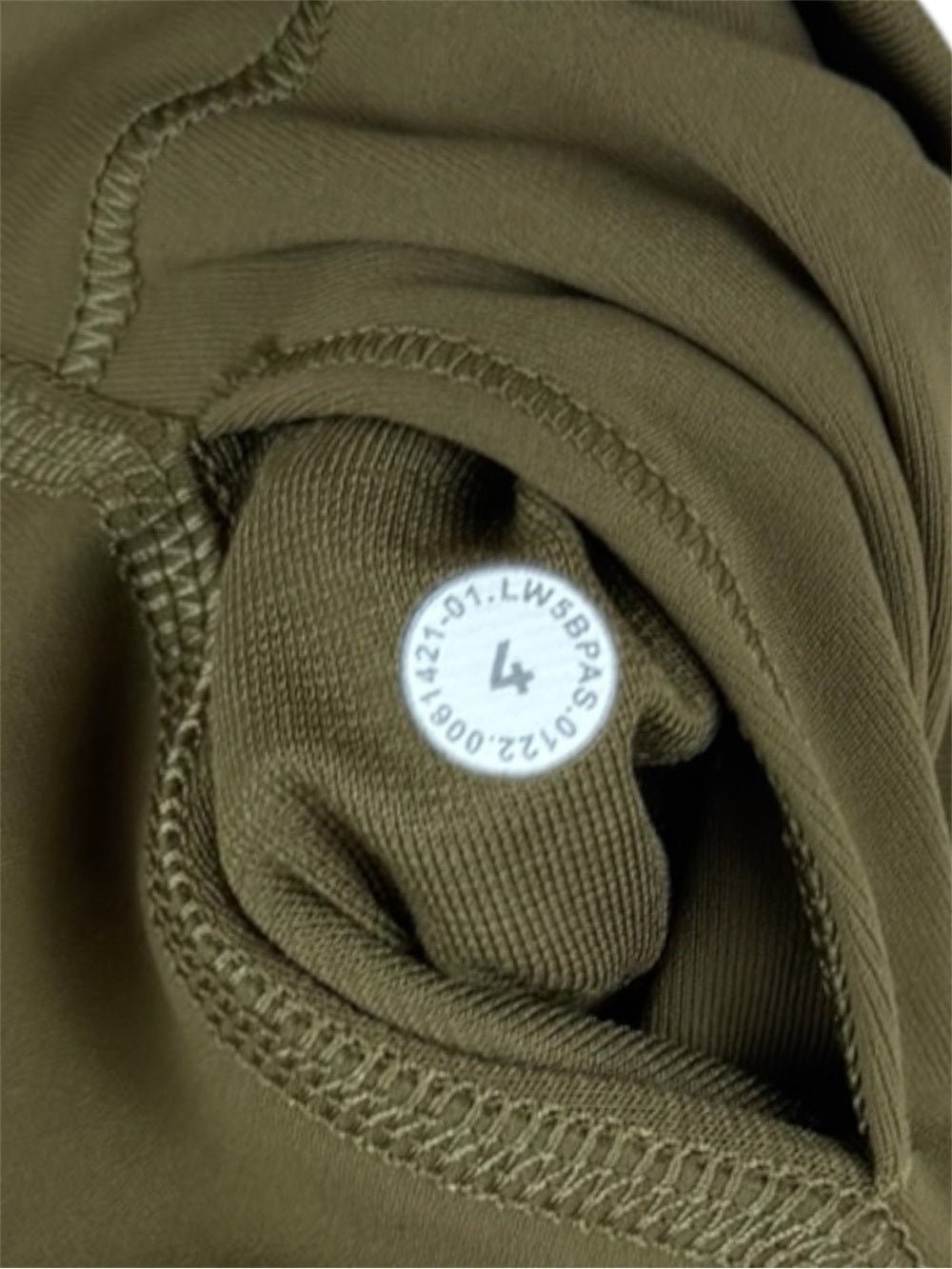🍋Lululemon Base Pace High-Rise Tight 28” - Army Green - Size 4 🐍