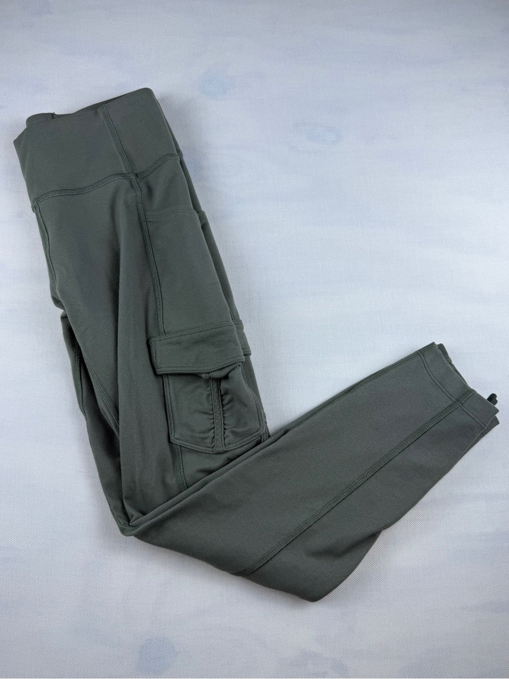🍋 Lululemon Cargo Super-HR Hiking Tight 25 - Utility Olive Green - Size 6 🫒