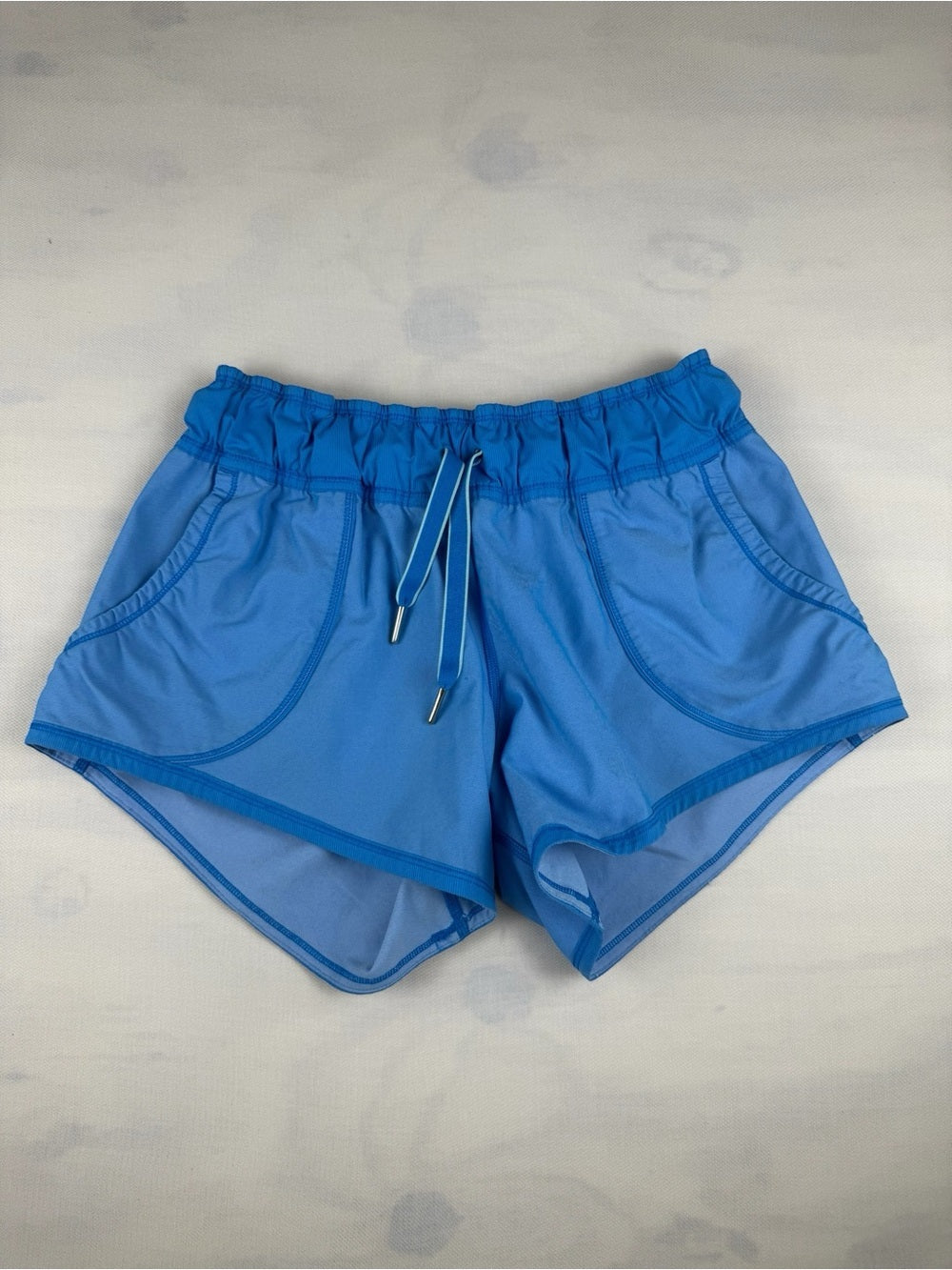 🍋Lululemon Work It Out Short - Like New - Beach Blanket Blue - Size 4 💙