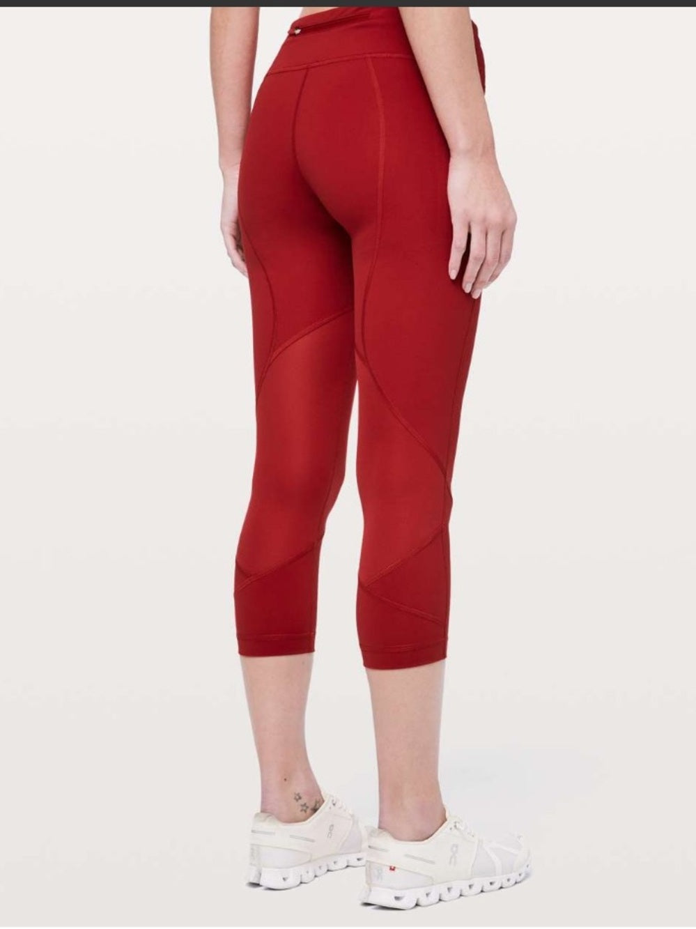🍋 Lululemon Pace Rival Crop *22"
Dark Red - Size 2 💋