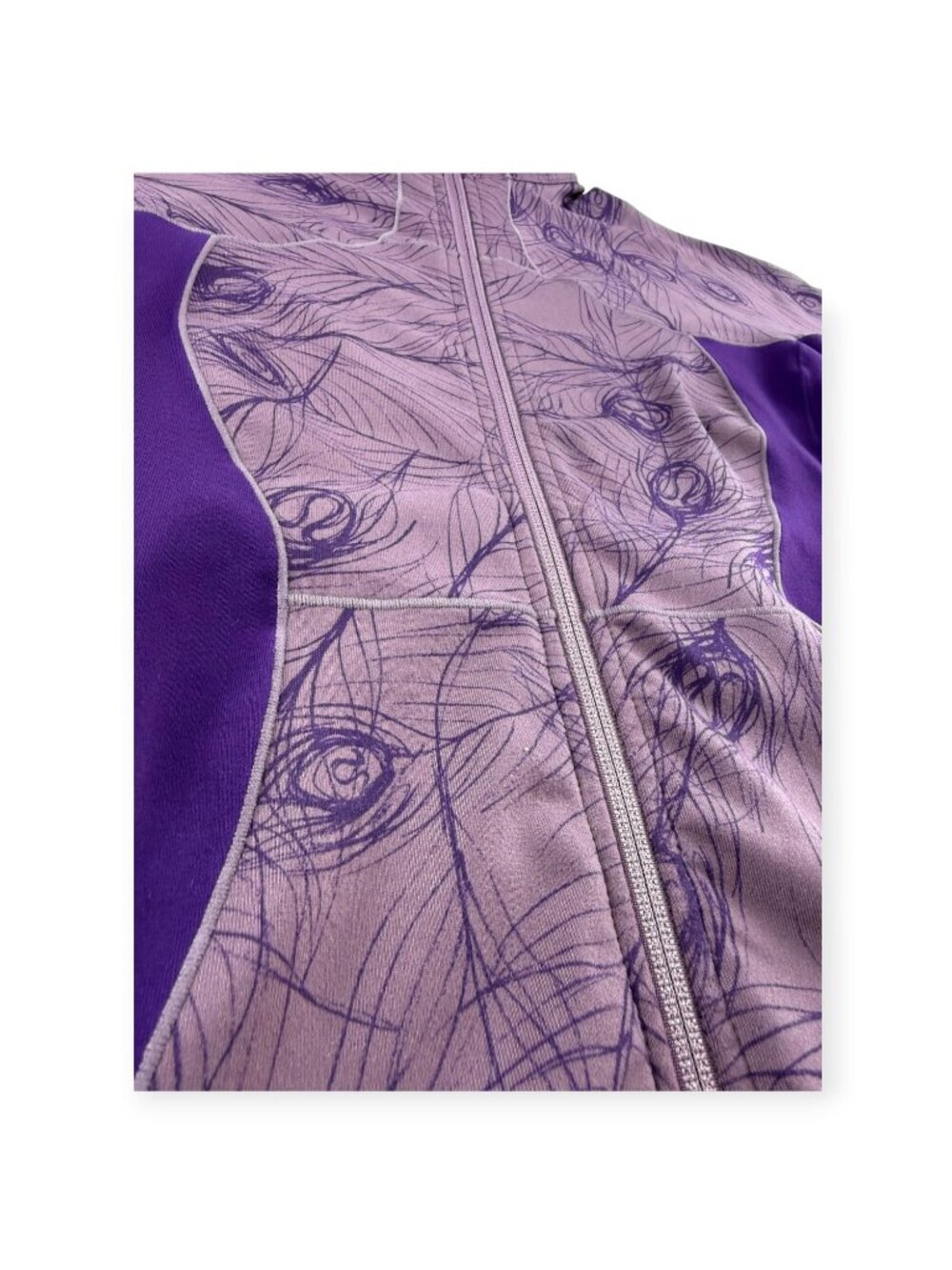 🌟 Lululemon Define Jacket - Peacock Feather Print - Purple - Size 6 🖤