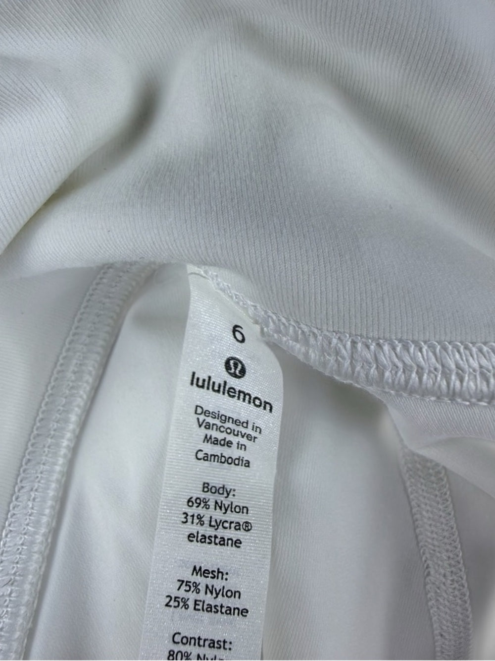 🌟 Lululemon Clear the Court Crop 21” - Like New - White - Size 6 🤍