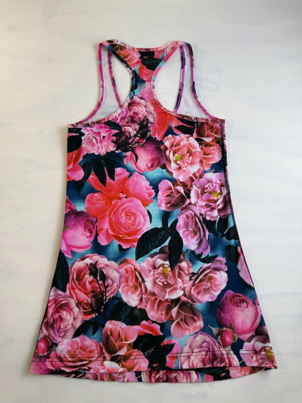 🌟 Lululemon Cool Racerback Tank - Like New - Secret Garden Floral - Size 4 🌸🌹